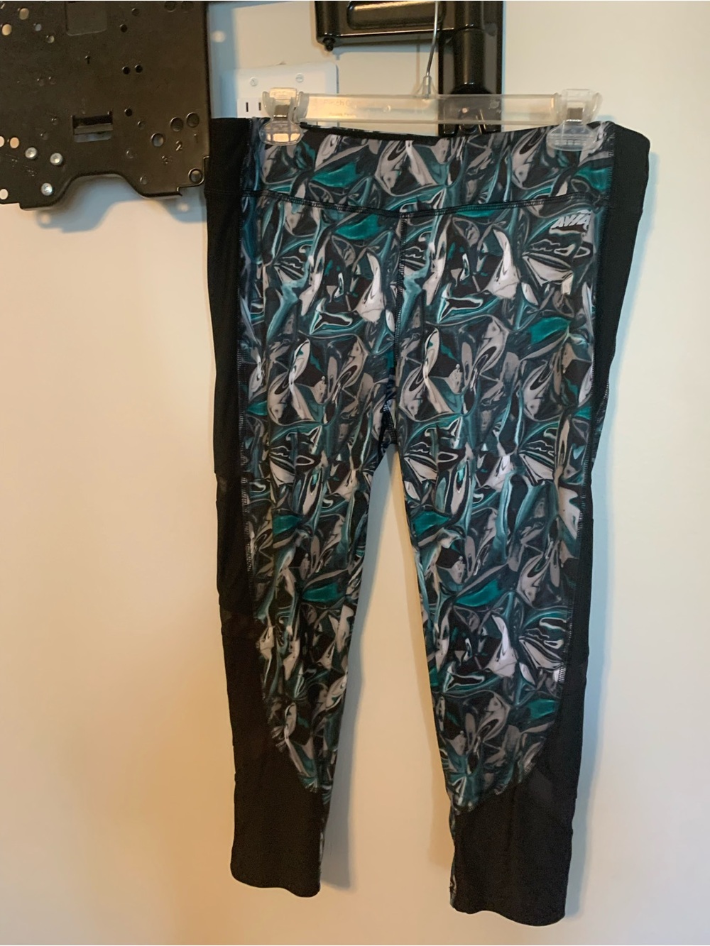 Woman’s Avia Black Teal Abstract Print Track Joggers. Size L